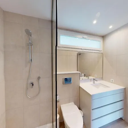 Masdevallia By On Travel